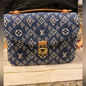 Authentic Louis Vuitton pochette Metis since 1854 blue limited edition
